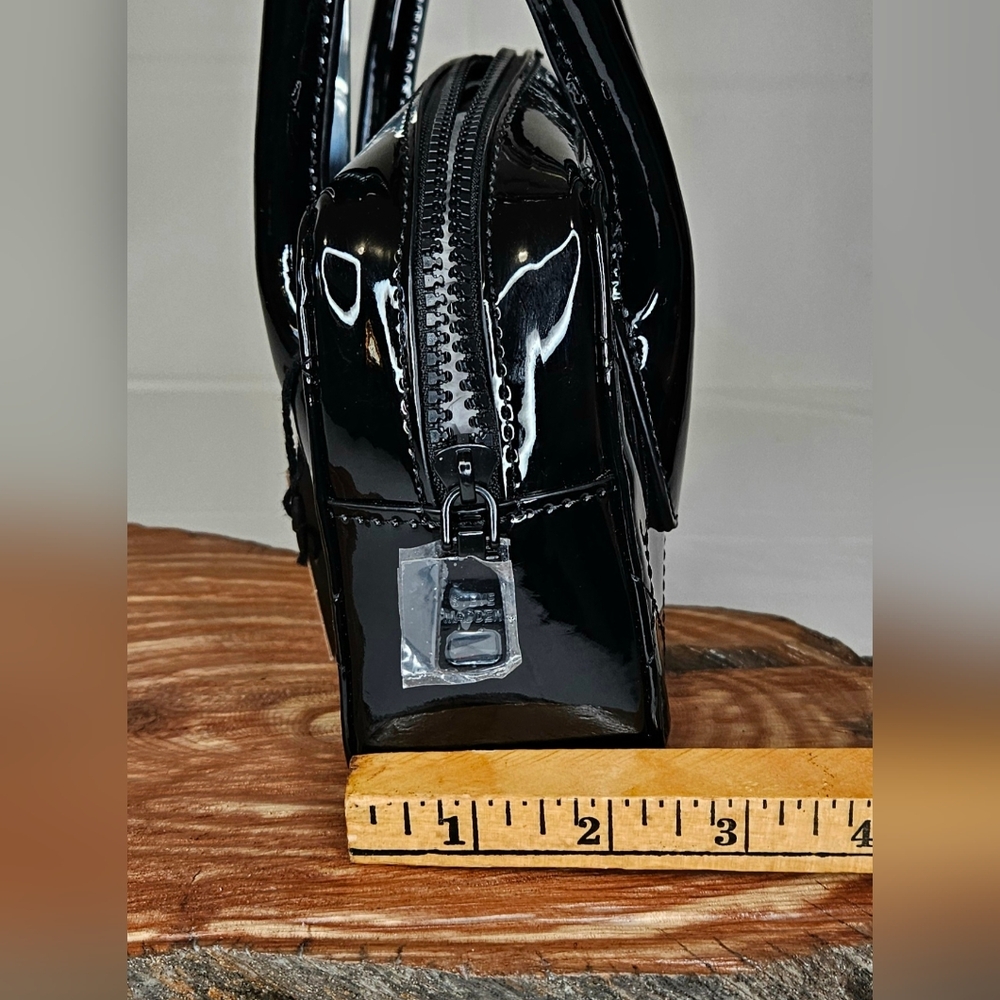 NWT Steve Madden Quilted Patent Leather Shoulder Bag - Picture 11 of 11